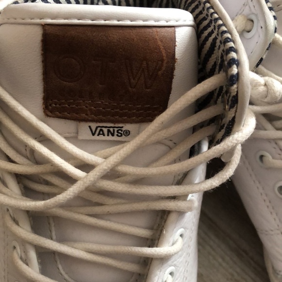 Vans - Picture 2 of 3